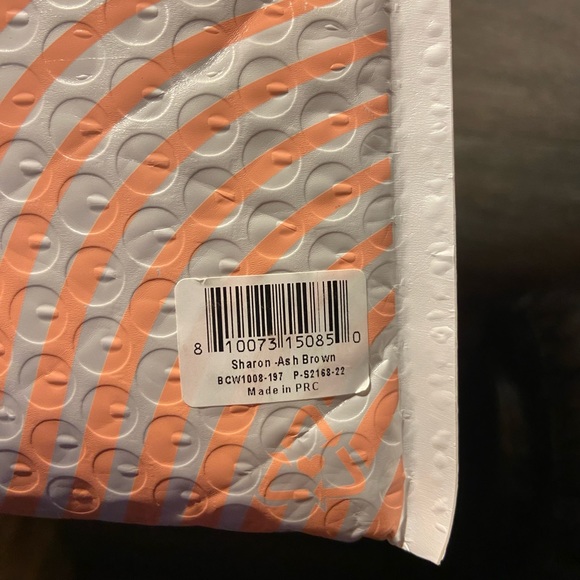 INSERT NAME HERE Sharon Ponytail Extention Ash Brown - Picture 6 of 7